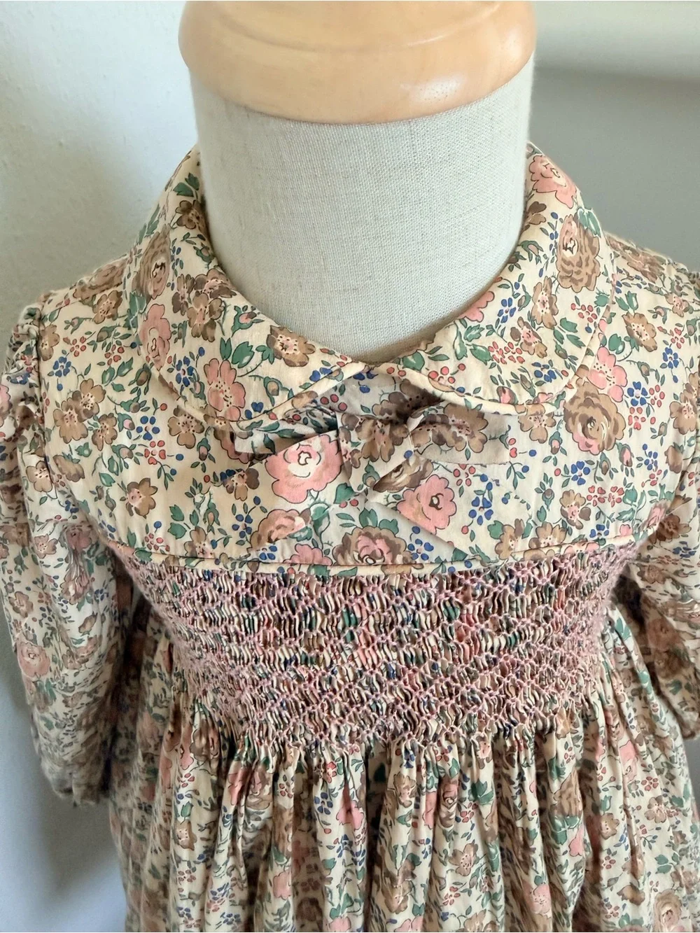 Alice Kathleen Floral Smocked Dress Girls Size 4 Peter Pan Collar Long Sleeve